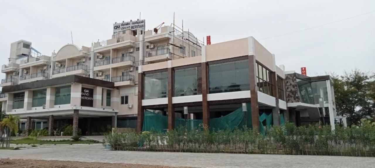 Grand Meridian Vinnamangalam Eksteriør billede